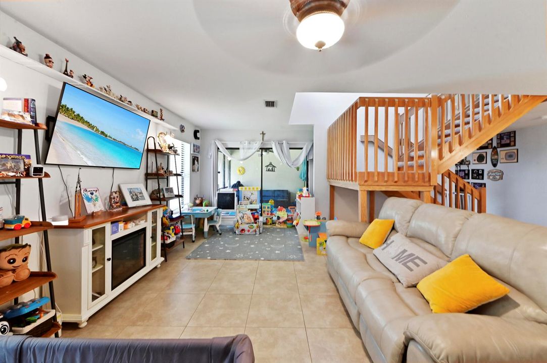 08 Living room 03