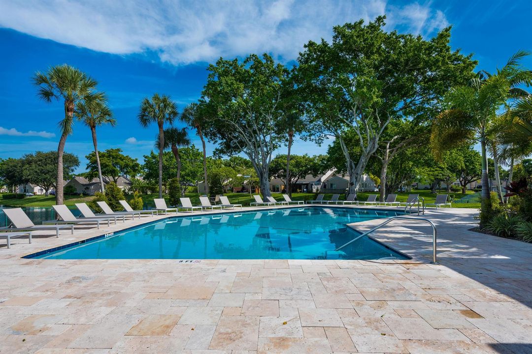 1013NW53rdStDeerfieldBeach-39