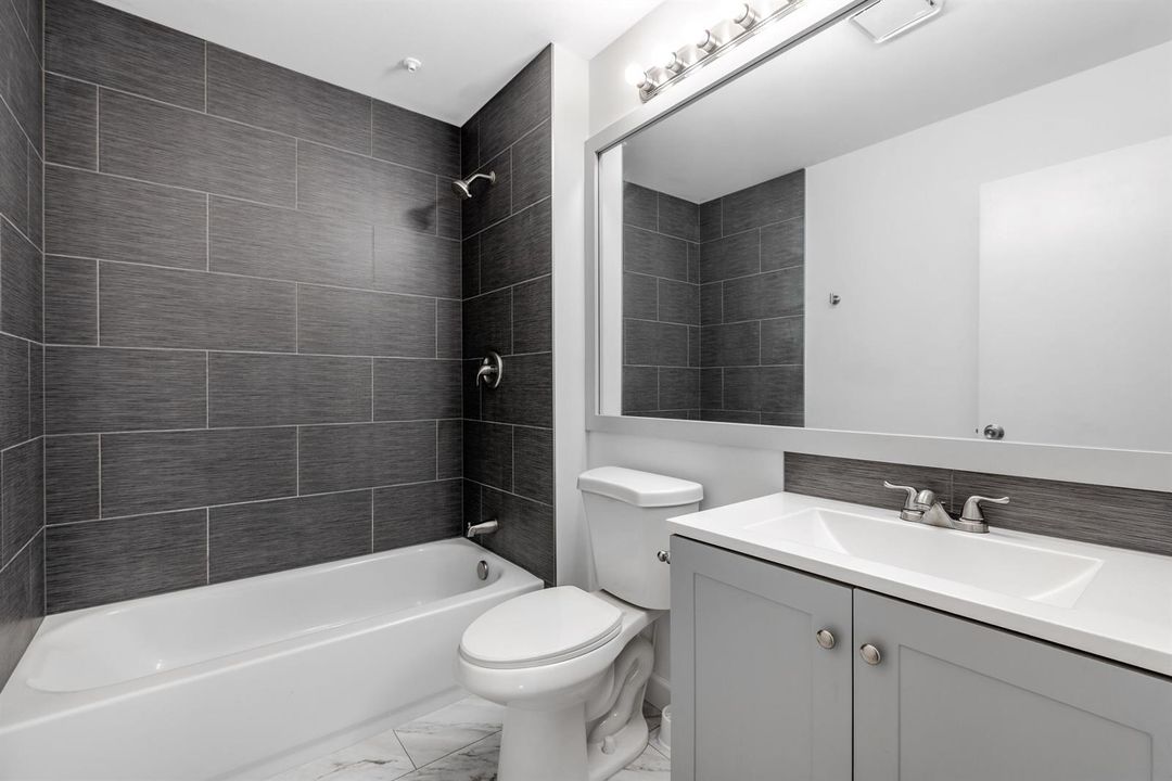 1013NW53rdStDeerfieldBeach-13