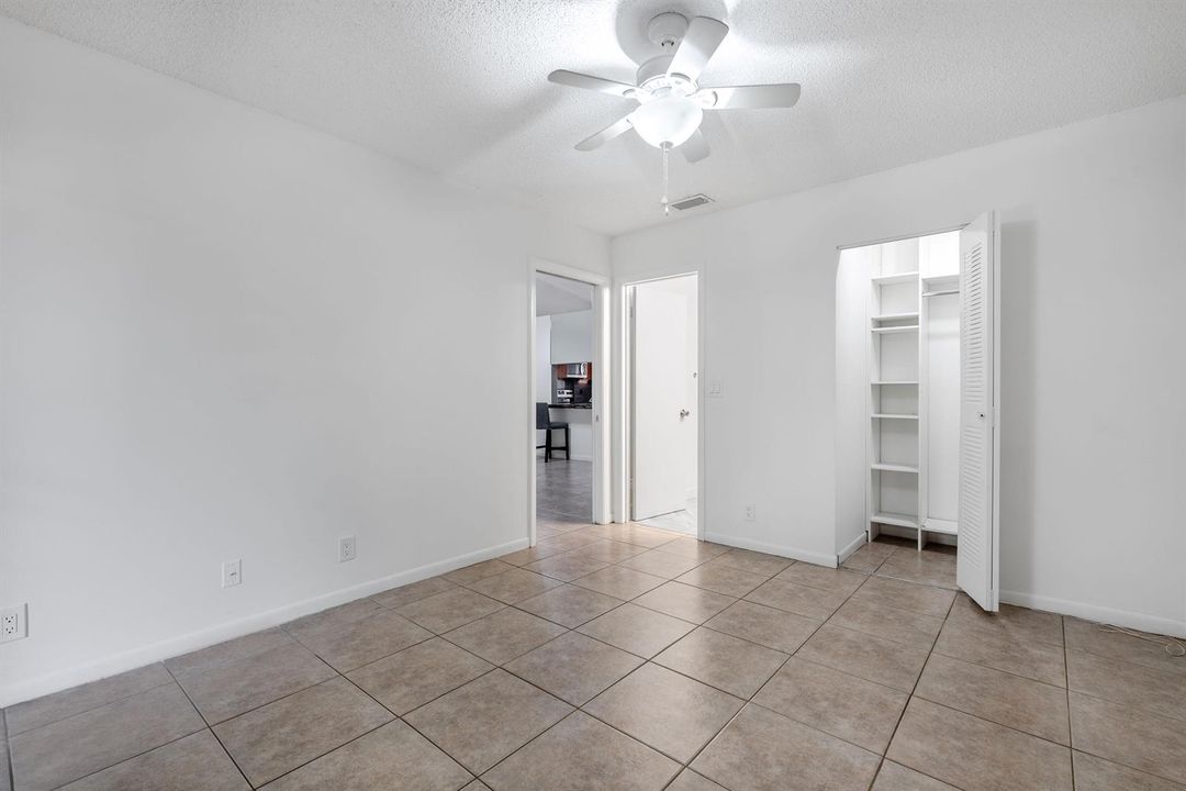 1013NW53rdStDeerfieldBeach-11
