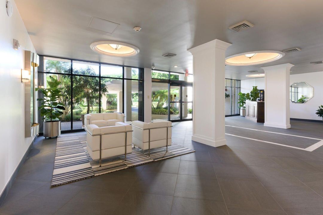 Lobby2
