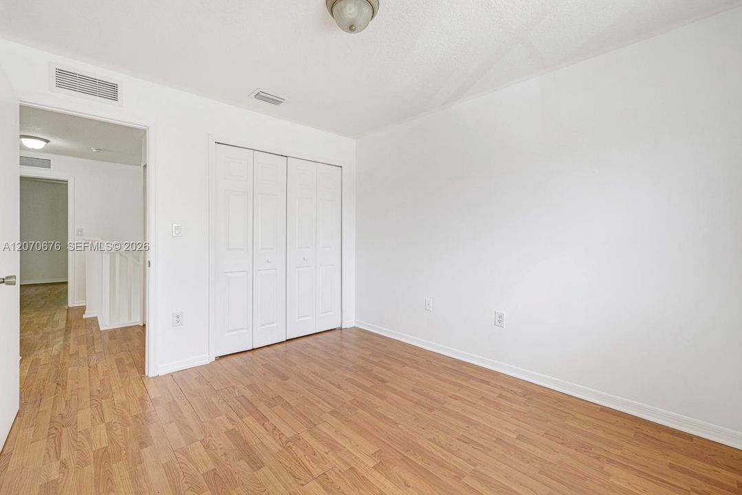 En Venta: $285,000 (3 camas, 2 baños, 1509 Pies cuadrados)