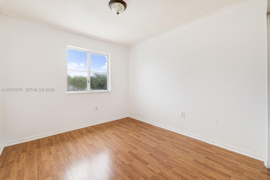En Venta: $285,000 (3 camas, 2 baños, 1509 Pies cuadrados)