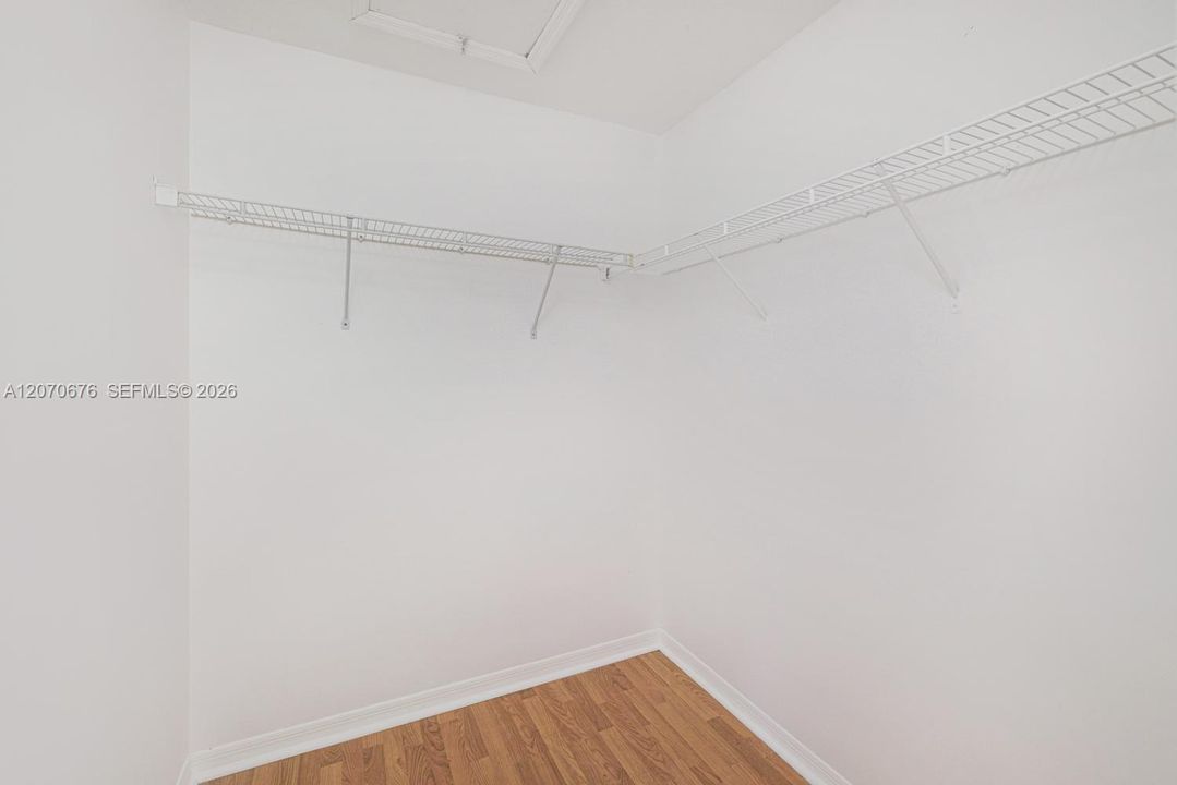 En Venta: $285,000 (3 camas, 2 baños, 1509 Pies cuadrados)