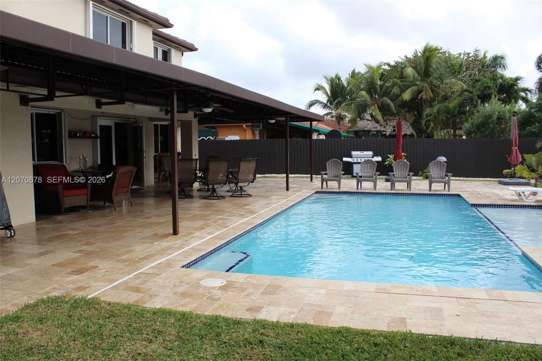 For Rent: $4,600 (5 beds, 3 baths, 2174 Square Feet)