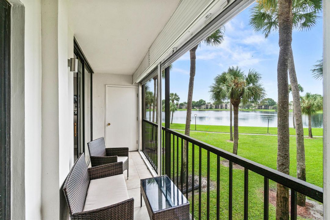 029-5370LasVerdesCircle-209-DelrayBeach-