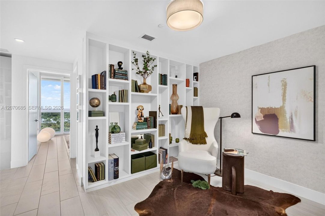 En Venta: $785,000 (3 camas, 3 baños, 1384 Pies cuadrados)