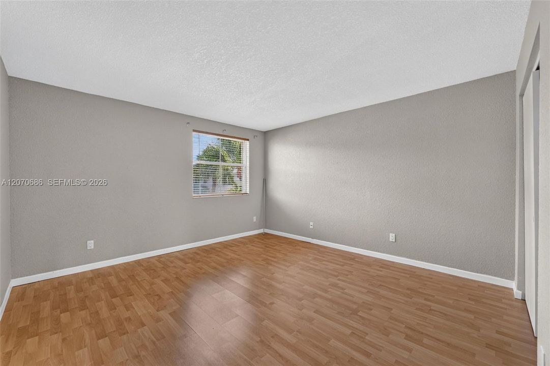 For Rent: $3,500 (3 beds, 3 baths, 1691 Square Feet)