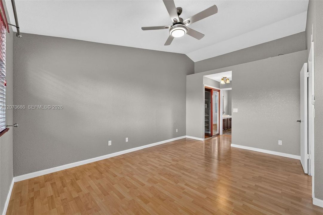 For Rent: $3,500 (3 beds, 3 baths, 1691 Square Feet)
