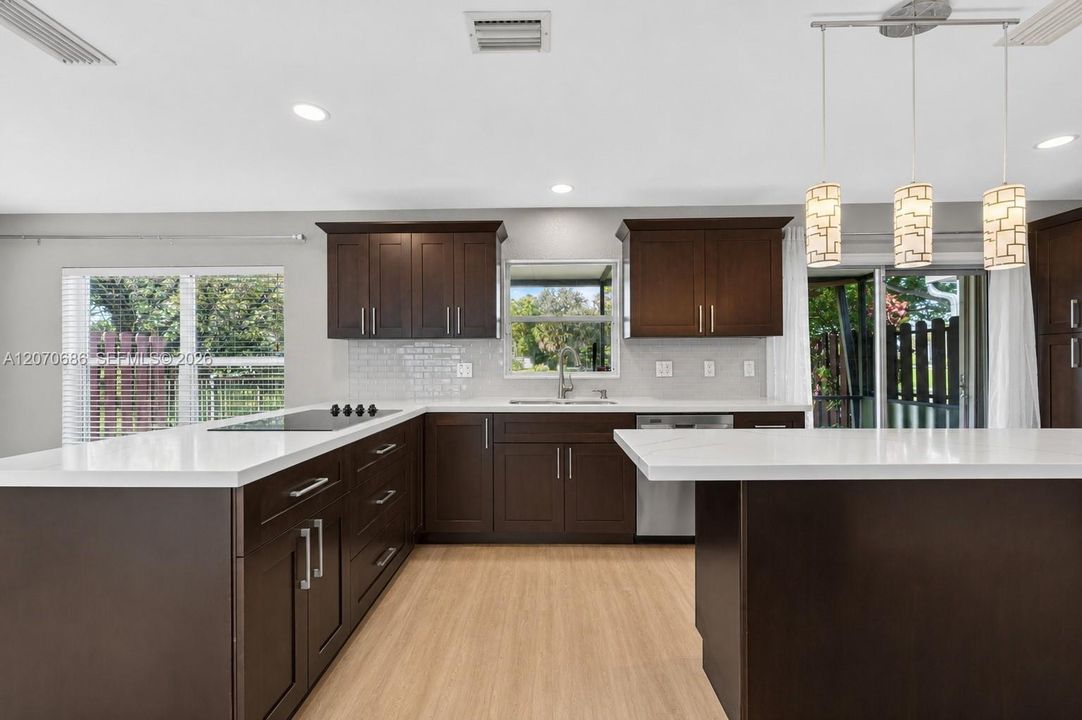 For Rent: $3,500 (3 beds, 3 baths, 1691 Square Feet)