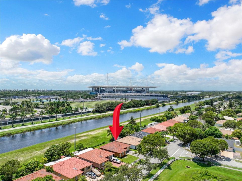 For Sale: $435,000 (3 beds, 2 baths, 1358 Square Feet)