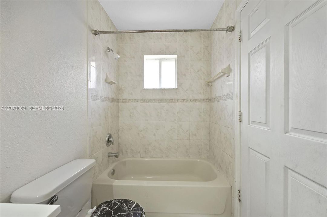 For Sale: $435,000 (3 beds, 2 baths, 1358 Square Feet)