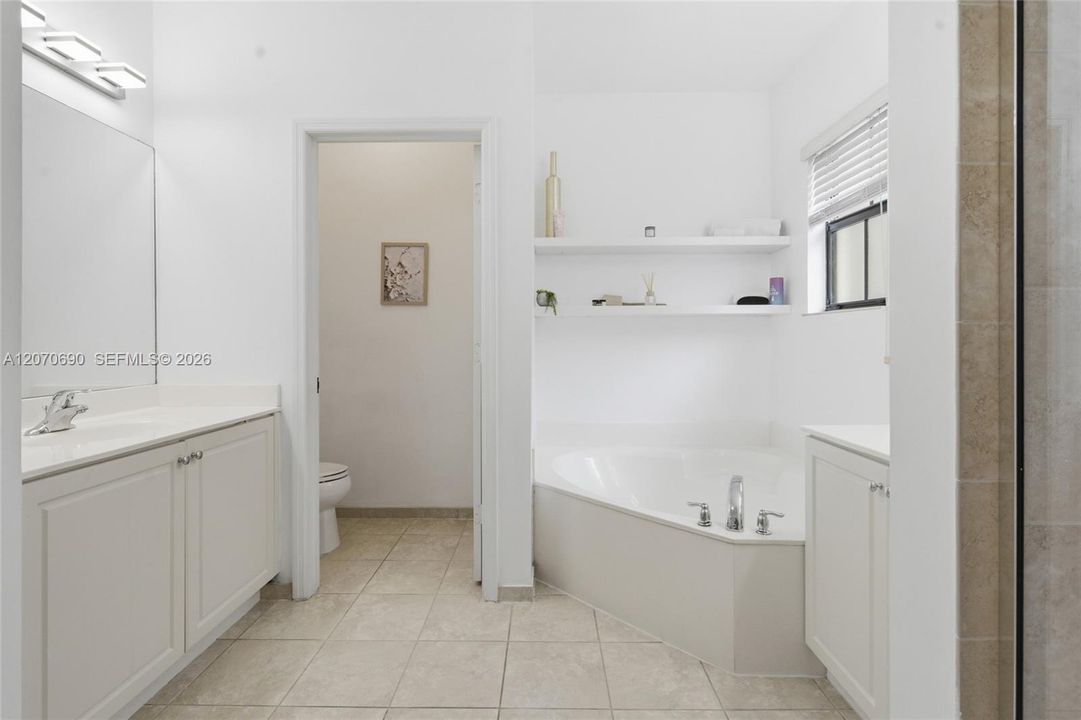 For Sale: $485,000 (3 beds, 2 baths, 1935 Square Feet)