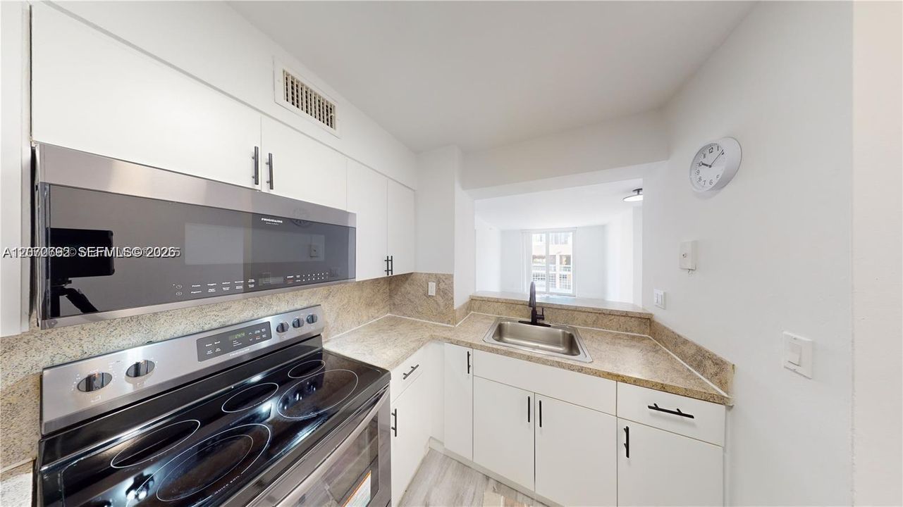 В аренду: $2,250 (2 спален, 1 ванн, 789 Квадратных фут)