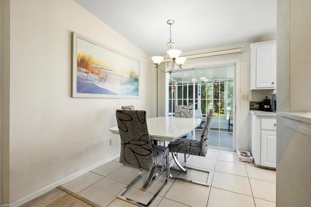 11 Dining room 01