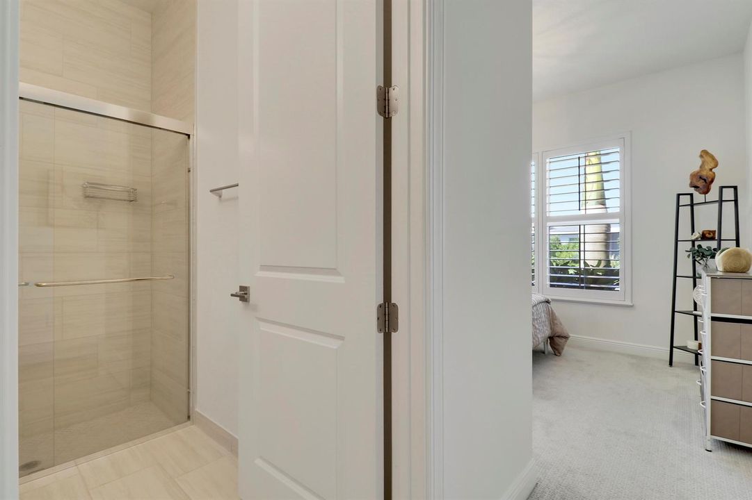 guest bath/room