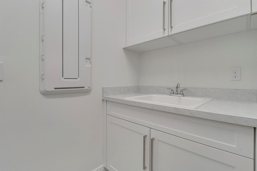 laundry room/utility sink