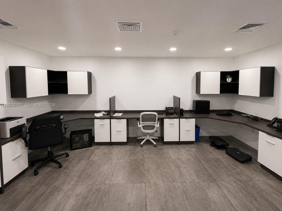 For Rent: $7,600 (0 beds, 0 baths, 0 Square Feet)