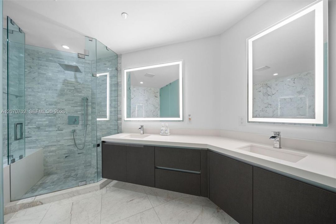 En Venta: $650,000 (1 camas, 2 baños, 1185 Pies cuadrados)