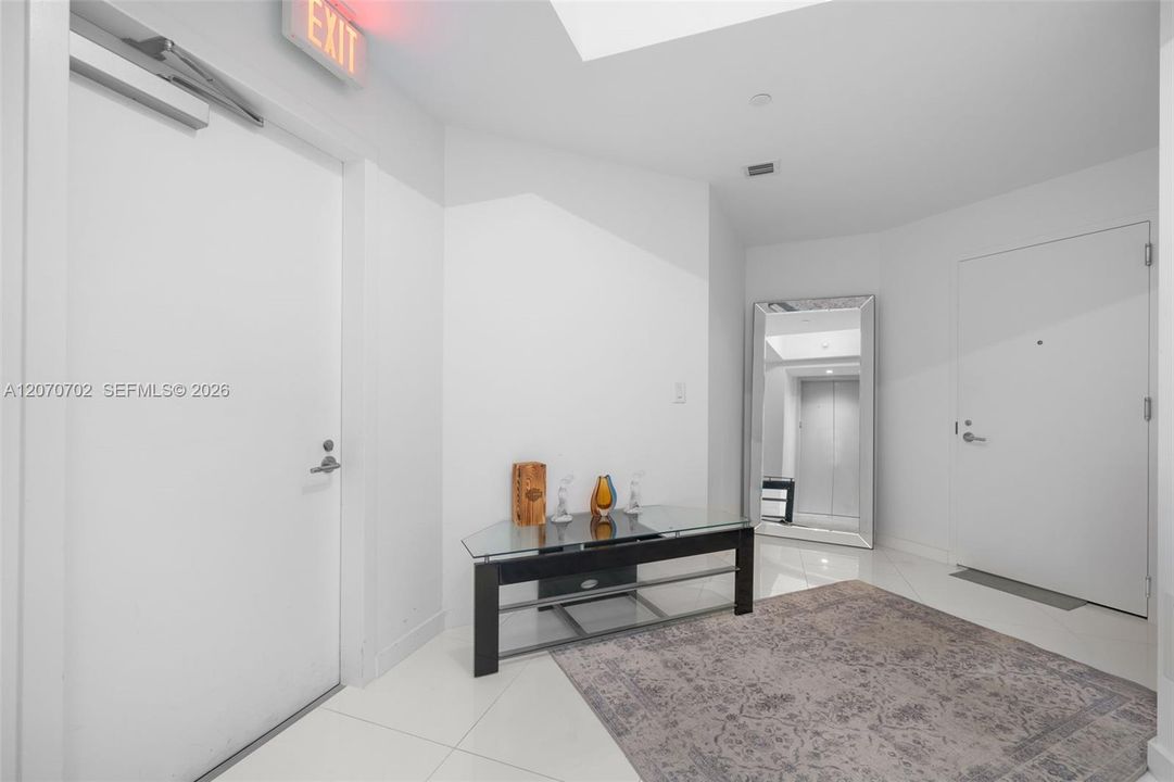 En Venta: $650,000 (1 camas, 2 baños, 1185 Pies cuadrados)
