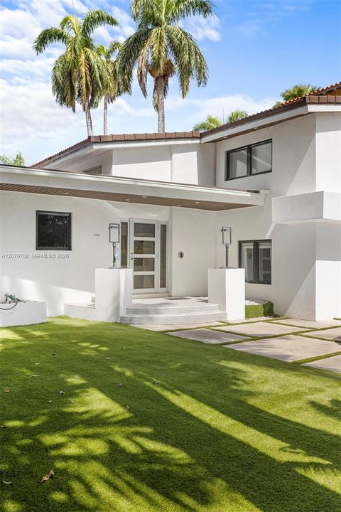 For Sale: $3,900,000 (5 beds, 5 baths, 3677 Square Feet)