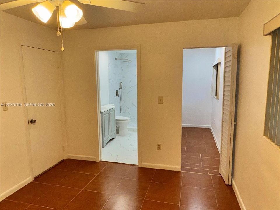 For Sale: $669,900 (3 beds, 2 baths, 1078 Square Feet)