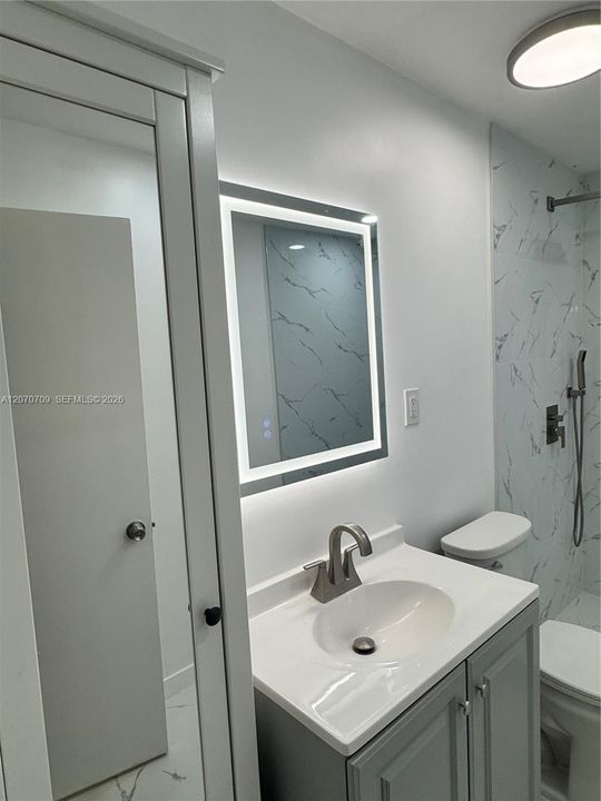 For Sale: $669,900 (3 beds, 2 baths, 1078 Square Feet)