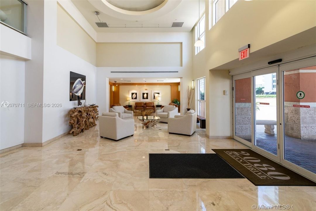 For Sale: $895,000 (2 beds, 2 baths, 1200 Square Feet)