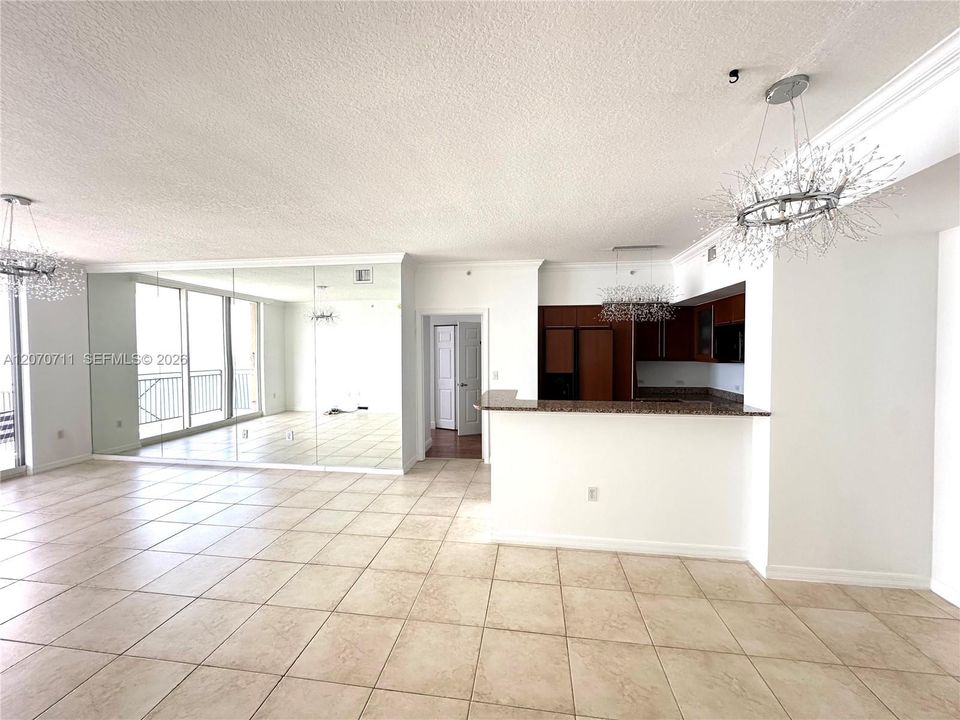 For Sale: $895,000 (2 beds, 2 baths, 1200 Square Feet)