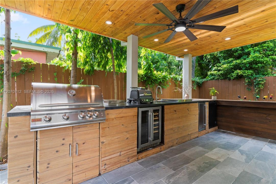 For Sale: $1,650,000 (3 beds, 4 baths, 2093 Square Feet)