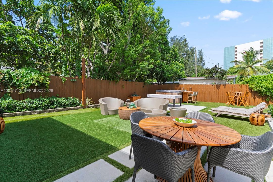 For Sale: $1,650,000 (3 beds, 4 baths, 2093 Square Feet)