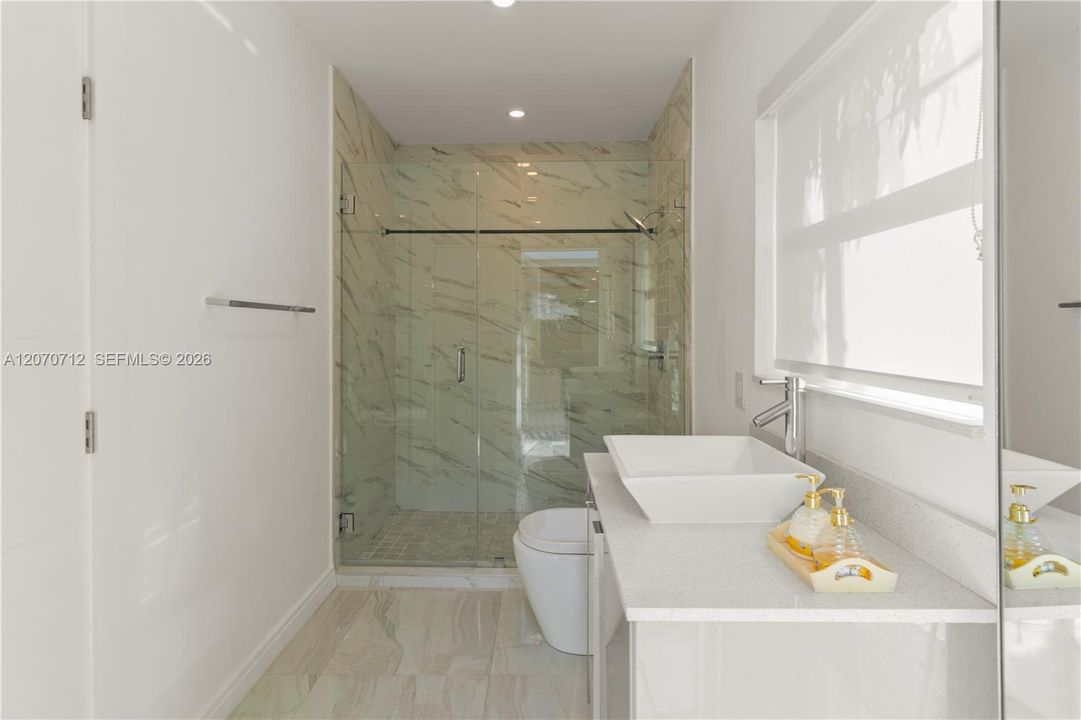 For Sale: $1,650,000 (3 beds, 4 baths, 2093 Square Feet)