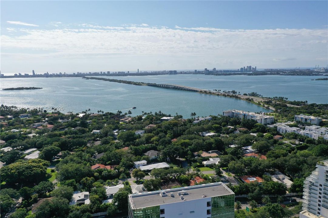 For Sale: $1,650,000 (3 beds, 4 baths, 2093 Square Feet)
