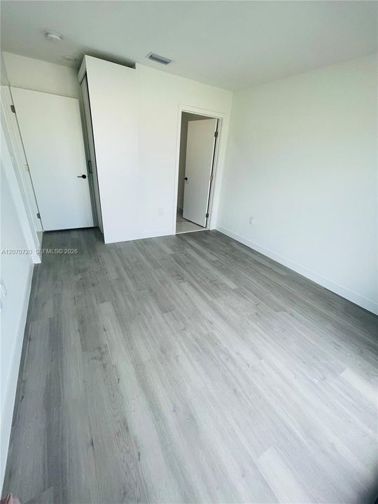En Venta: $579,900 (5 camas, 4 baños, 1902 Pies cuadrados)