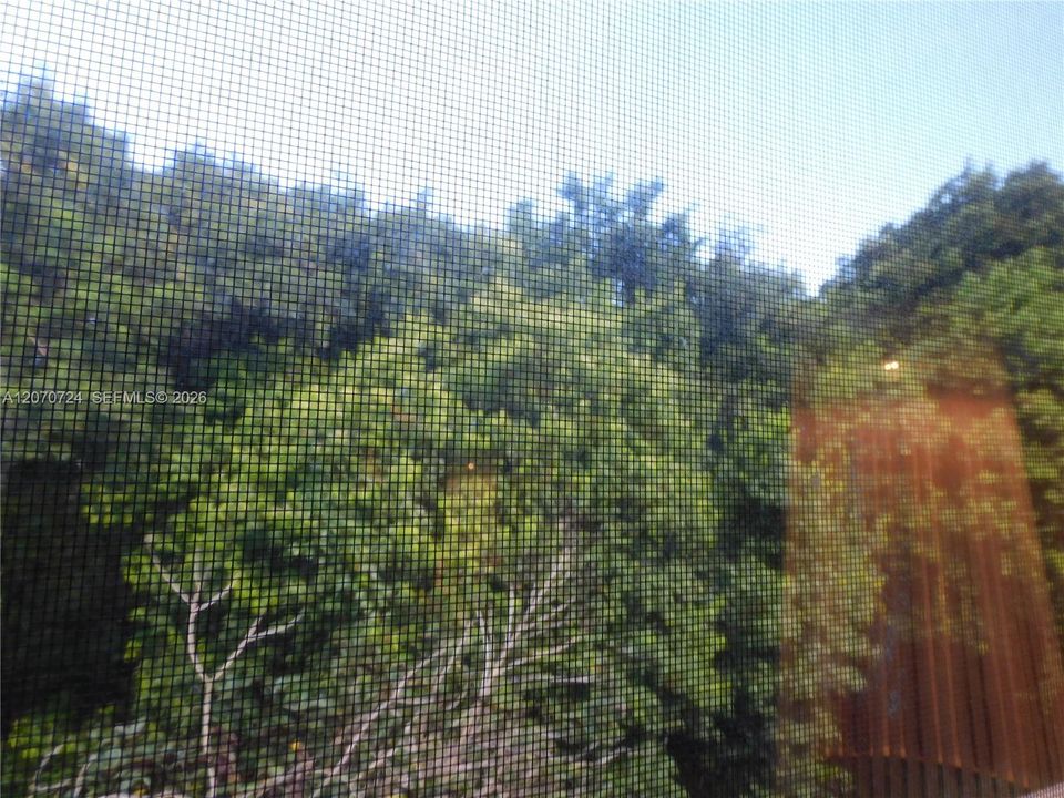 For Rent: $3,750 (3 beds, 2 baths, 1718 Square Feet)