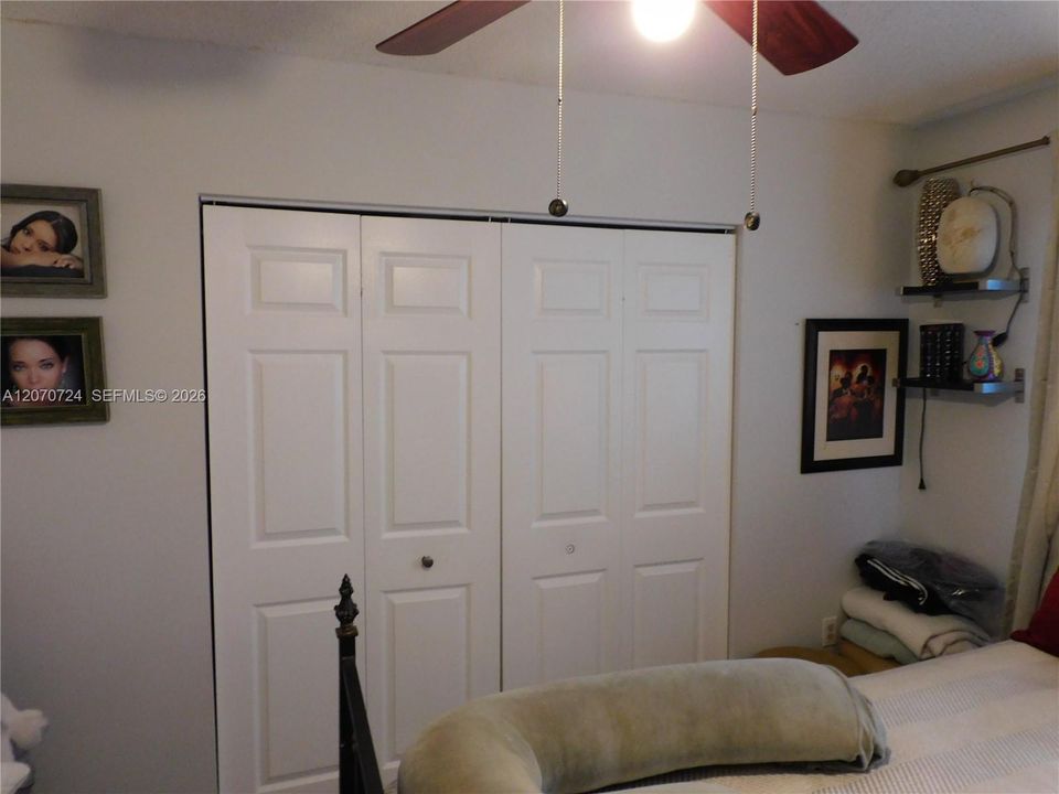 3rd Bedroom - good size closet.