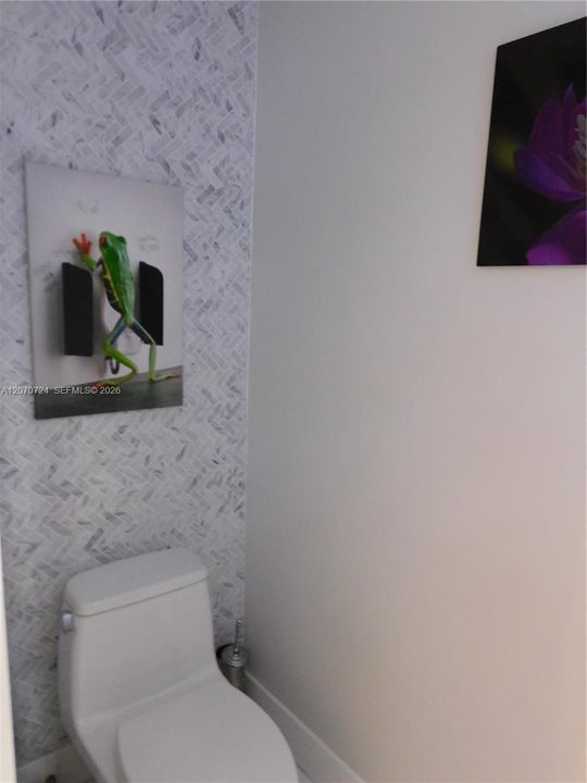 For Rent: $3,750 (3 beds, 2 baths, 1718 Square Feet)