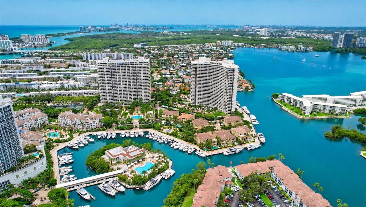 For Sale: $499,000 (2 beds, 2 baths, 1300 Square Feet)
