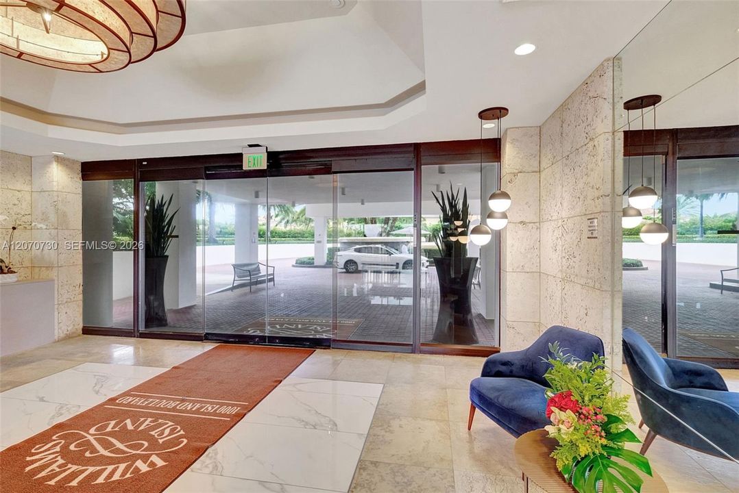 For Sale: $499,000 (2 beds, 2 baths, 1300 Square Feet)