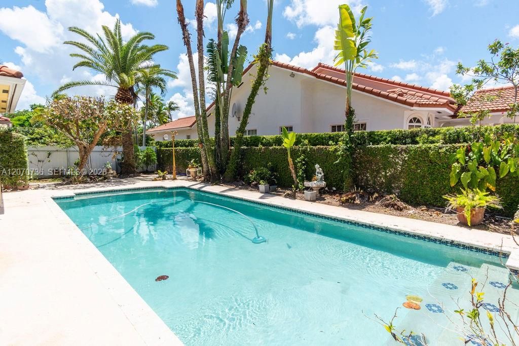 For Sale: $1,450,000 (5 beds, 4 baths, 3346 Square Feet)