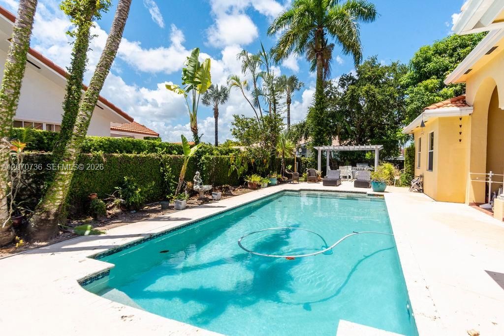For Sale: $1,450,000 (5 beds, 4 baths, 3346 Square Feet)
