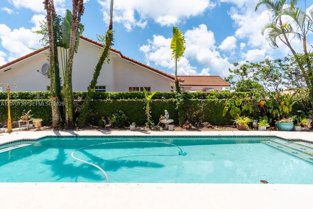 For Sale: $1,450,000 (5 beds, 4 baths, 3346 Square Feet)