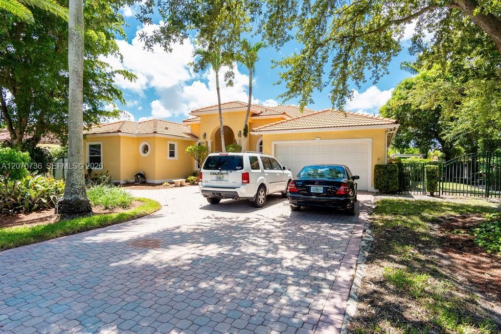 For Sale: $1,450,000 (5 beds, 4 baths, 3346 Square Feet)