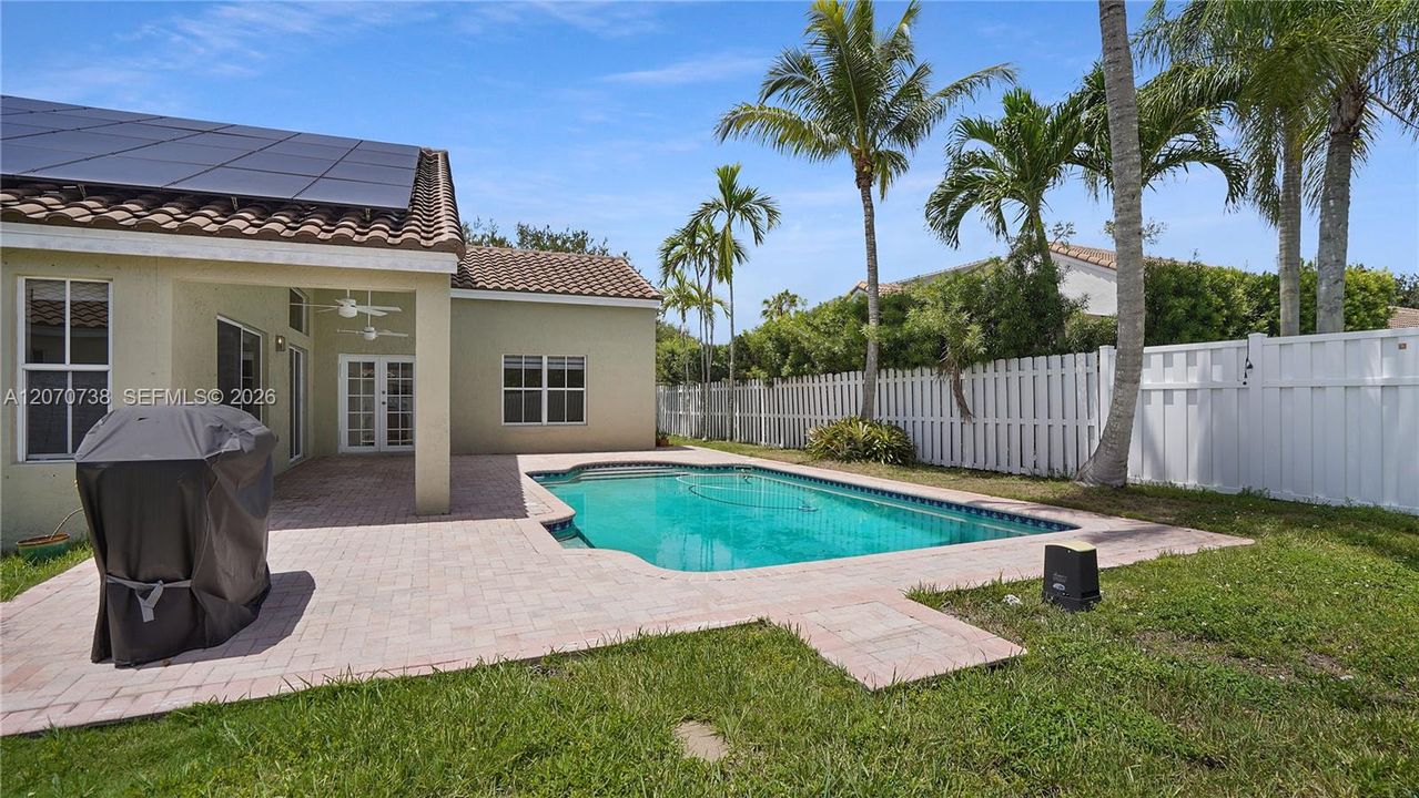 For Sale: $888,000 (4 beds, 2 baths, 2055 Square Feet)