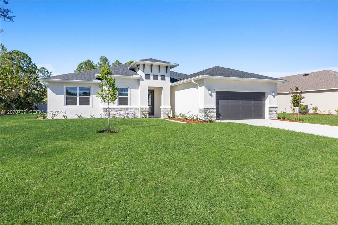 For Sale: $384,900 (3 beds, 2 baths, 1983 Square Feet)