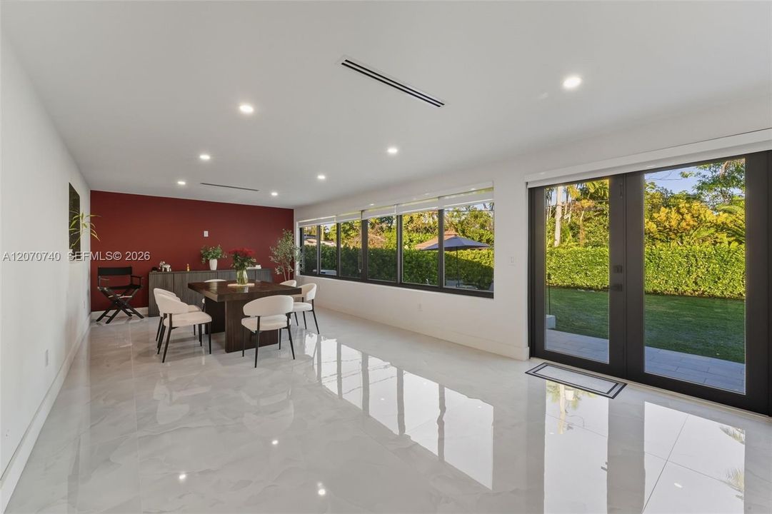 For Sale: $1,250,000 (3 beds, 3 baths, 3434 Square Feet)
