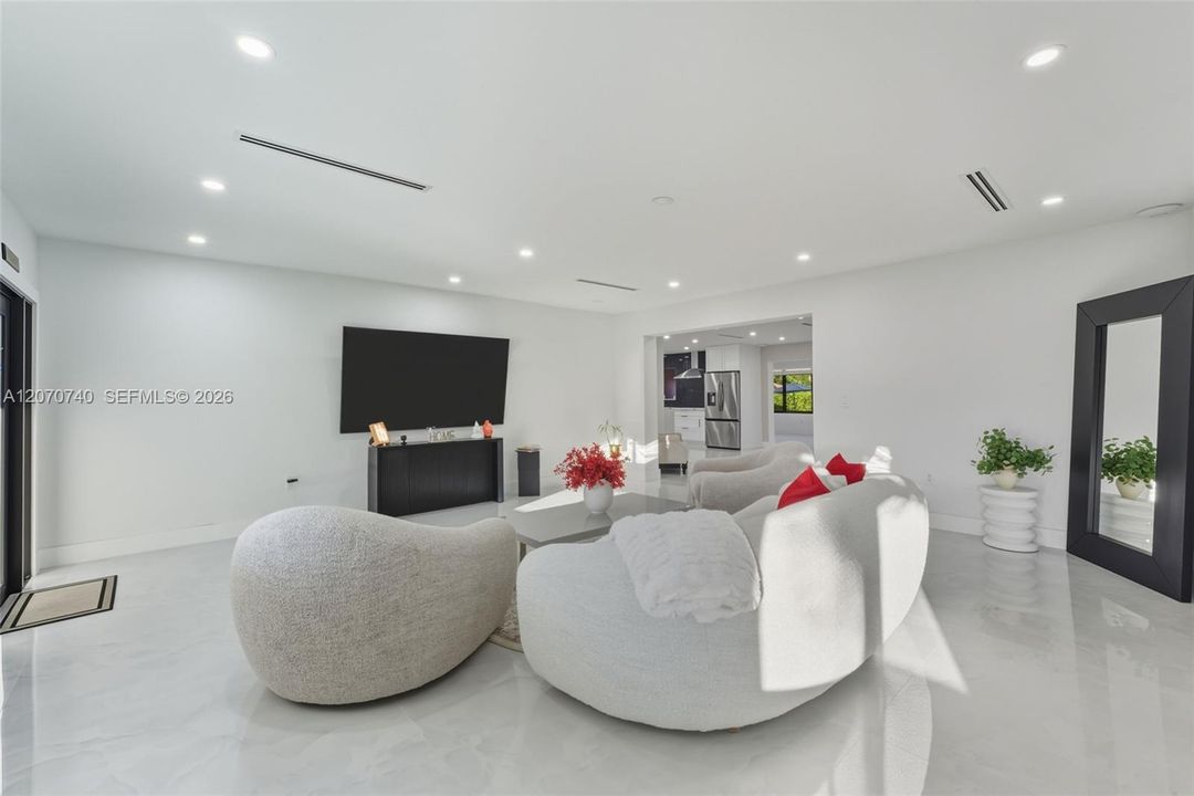 For Sale: $1,250,000 (3 beds, 3 baths, 3434 Square Feet)