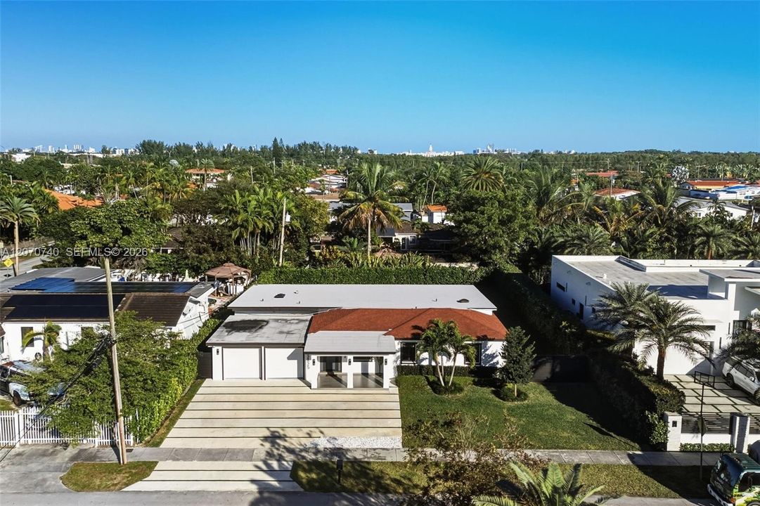 For Sale: $1,250,000 (3 beds, 3 baths, 3434 Square Feet)