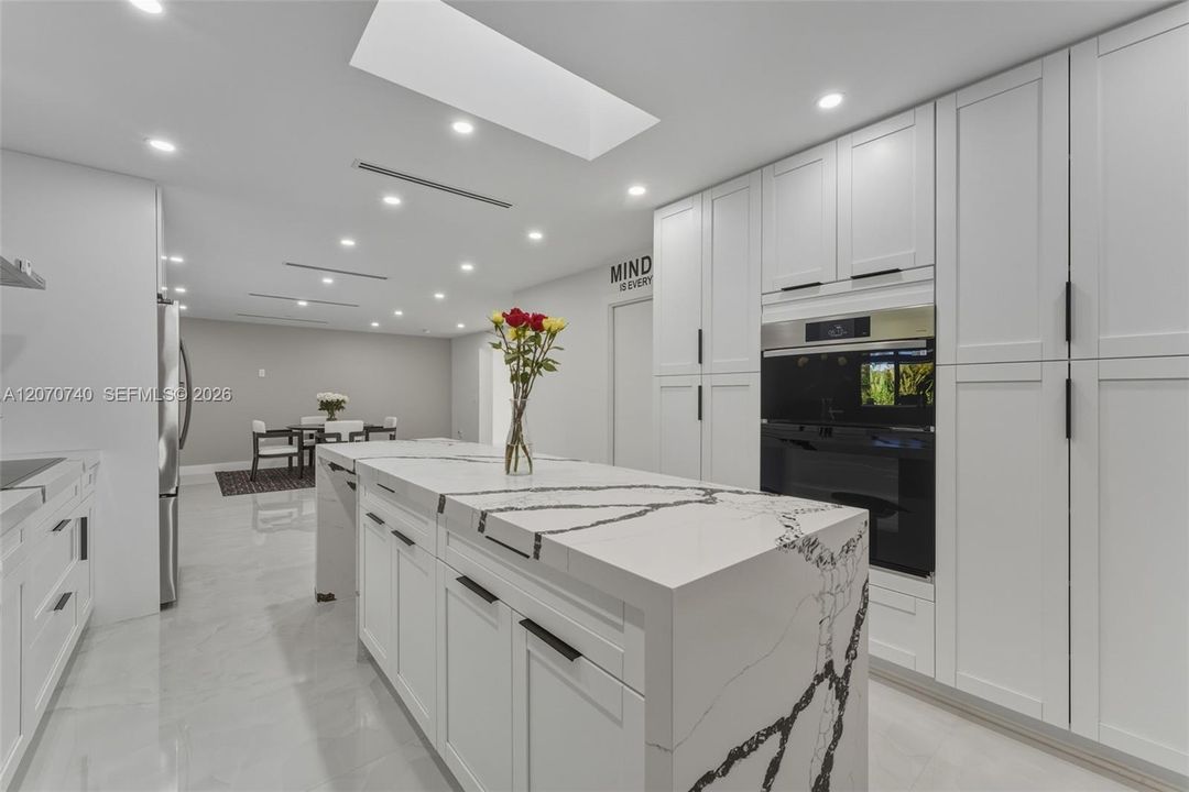 For Sale: $1,250,000 (3 beds, 3 baths, 3434 Square Feet)