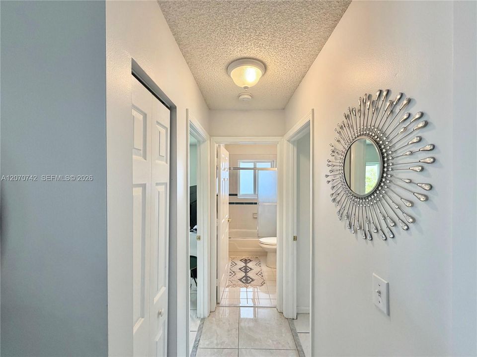 For Rent: $4,200 (3 beds, 2 baths, 1637 Square Feet)